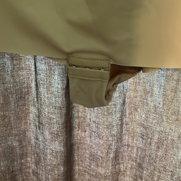 Shapewear - Picture 3 of 5